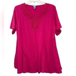 💥2/$15 Catherines solid bright pink lace trim neck short sleeve t-shirt size 1X